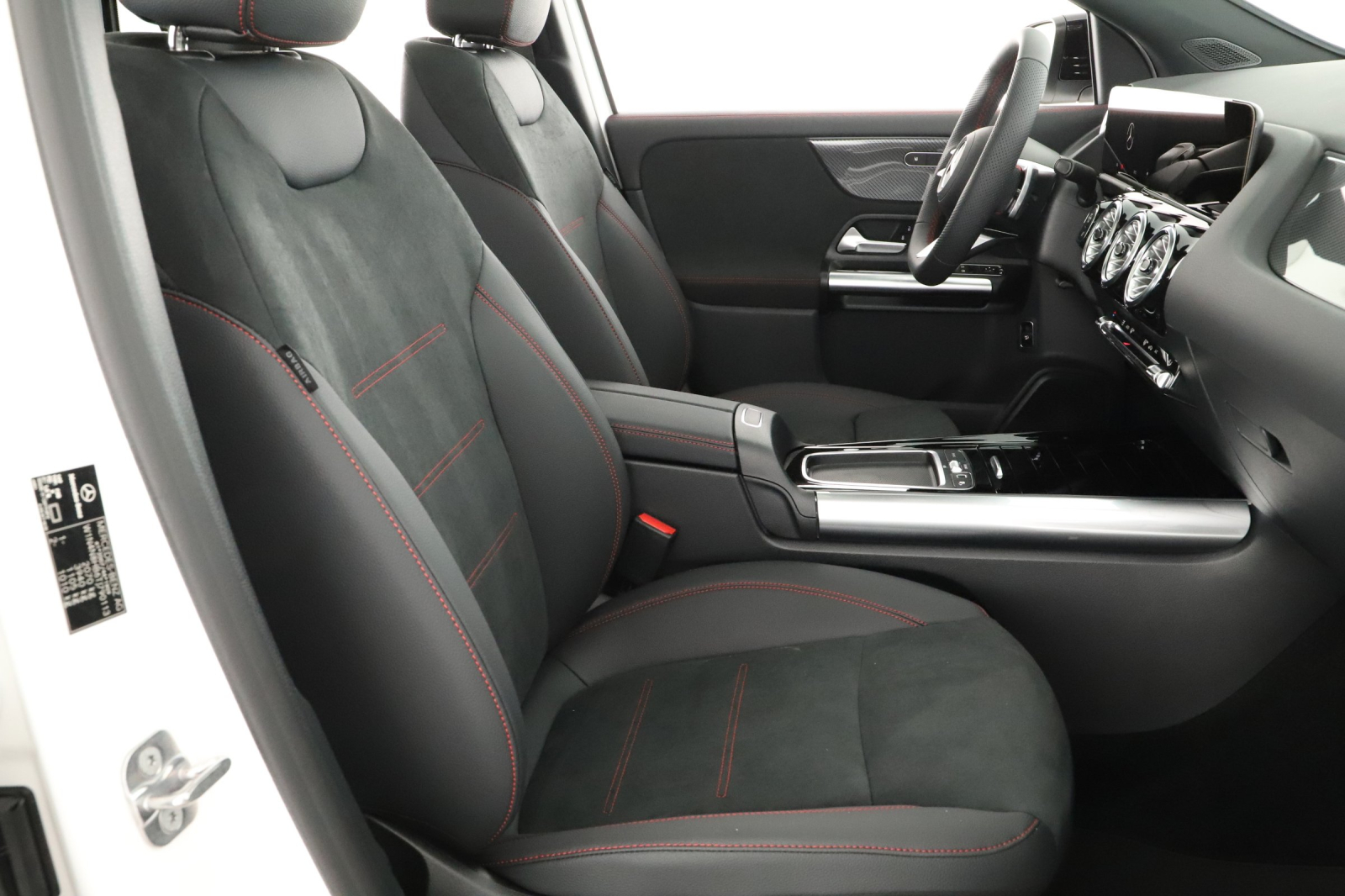 Mercedes-Benz GLA - 2025