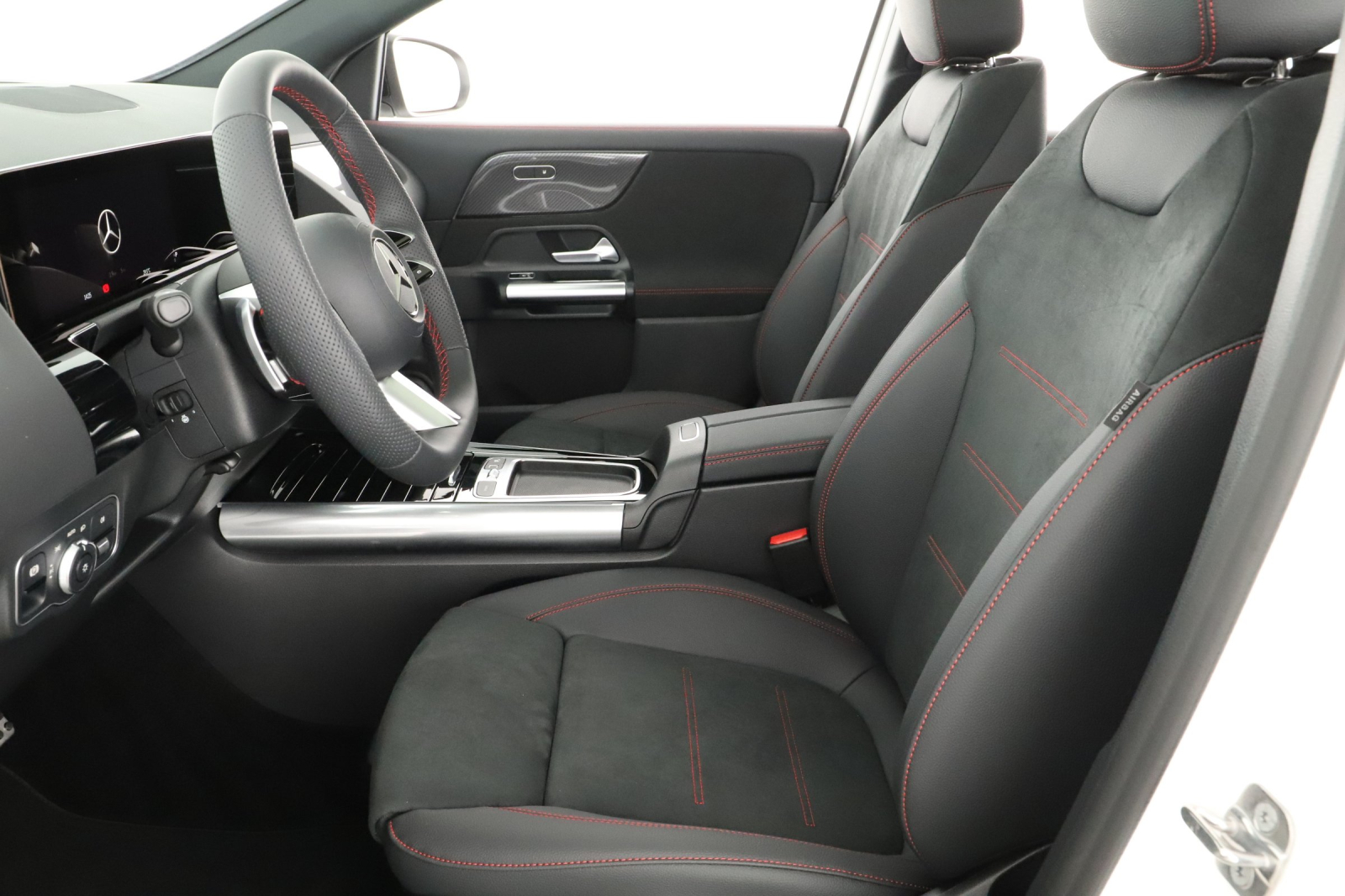 Mercedes-Benz GLA - 2025