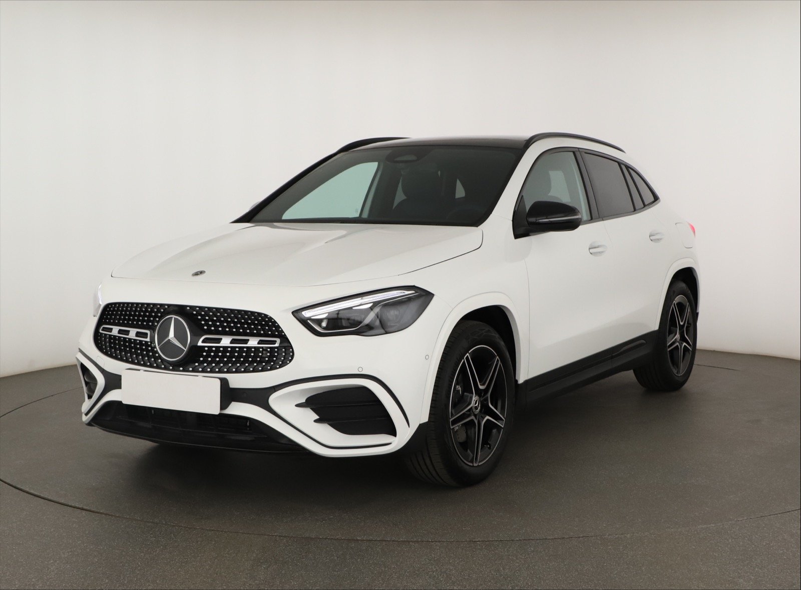 Mercedes-Benz GLA - 2025