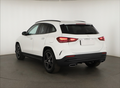 Mercedes-Benz GLA - 2025