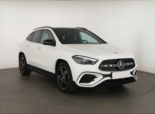 Mercedes-Benz GLA 2025