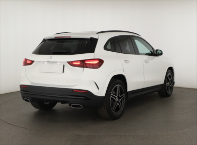 Mercedes-Benz GLA - 2025