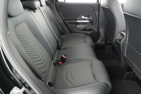 Mercedes-Benz GLA - 2025