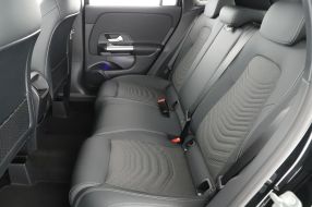 Mercedes-Benz GLA - 2025