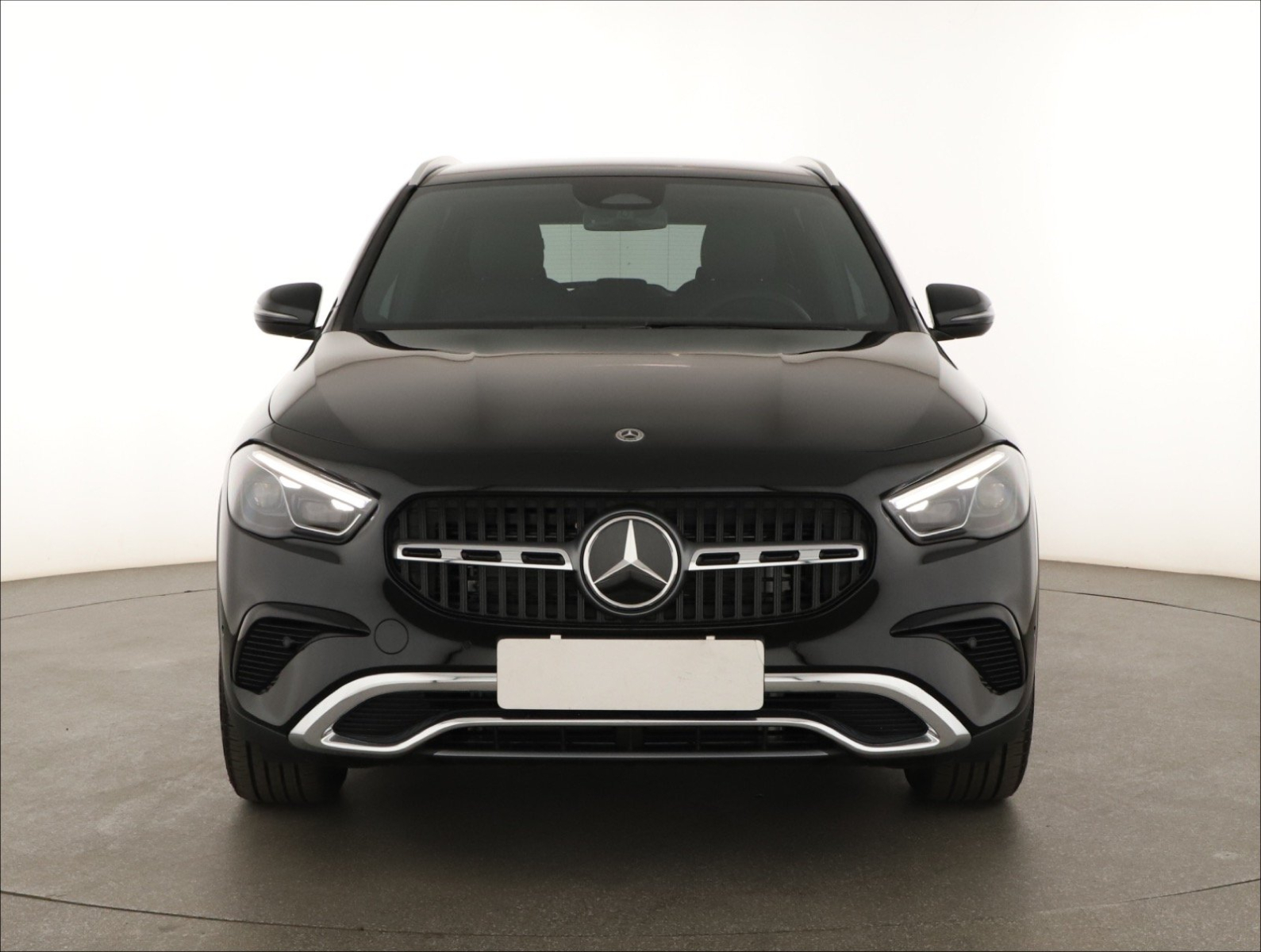 Mercedes-Benz GLA - 2025