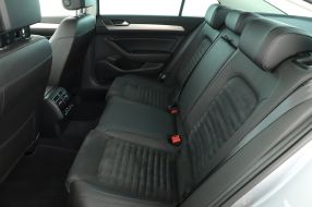 Volkswagen Passat - 2017