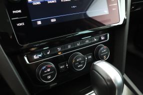 Volkswagen Passat - 2017