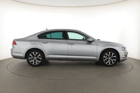 Volkswagen Passat - 2017