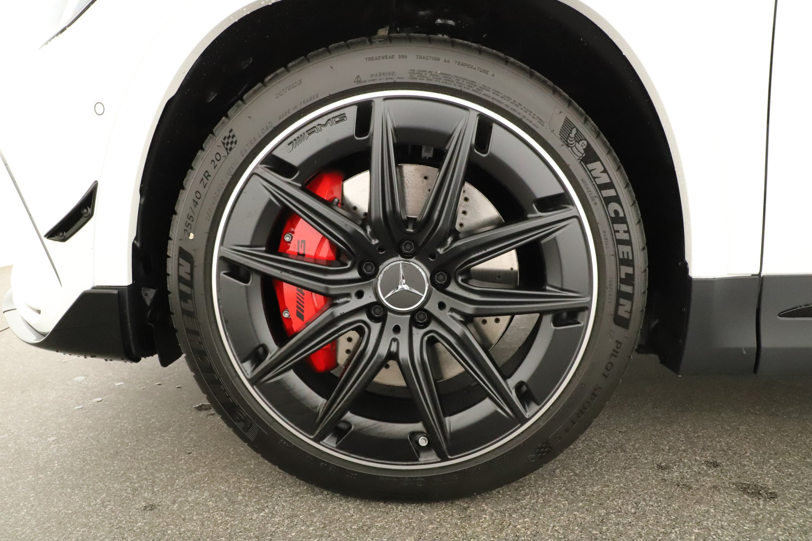 Mercedes-Benz GLA - 2025