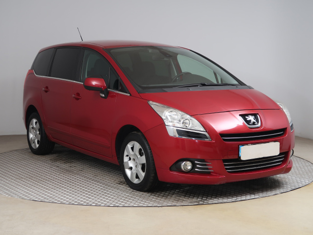Peugeot 5008 2012