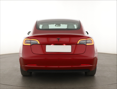 Tesla Model 3 - 2023