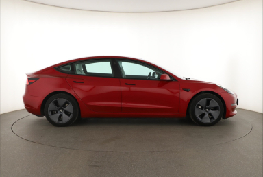 Tesla Model 3 - 2023