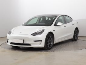 Tesla Model 3 - 2021