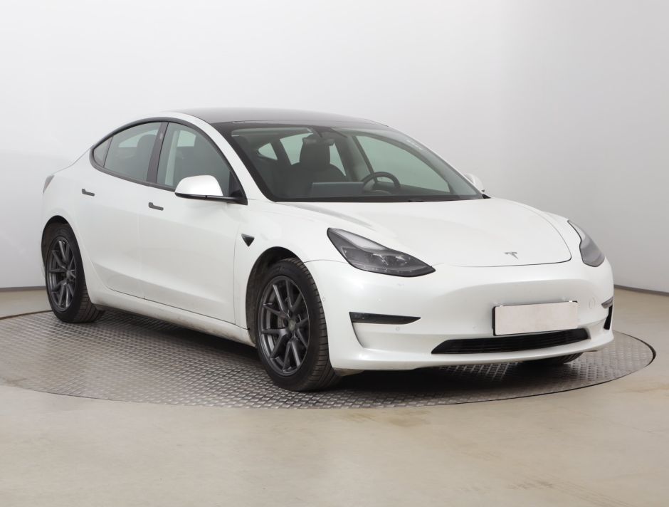 Tesla Model 3 - 2021