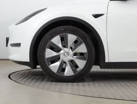 Tesla Model Y - 2022