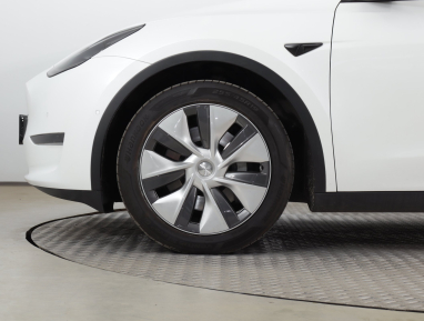 Tesla Model Y - 2022