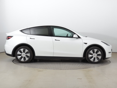 Tesla Model Y - 2022