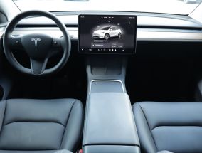 Tesla Model Y - 2022
