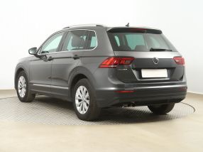 Volkswagen Tiguan - 2018