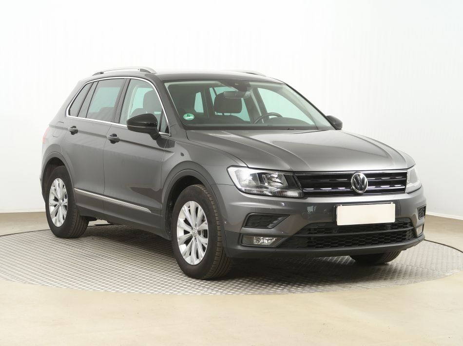Volkswagen Tiguan - 2018