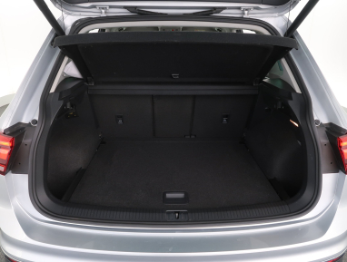 Volkswagen Tiguan - 2020