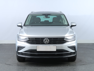 Volkswagen Tiguan - 2020