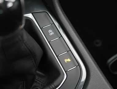 Volkswagen Tiguan - 2020