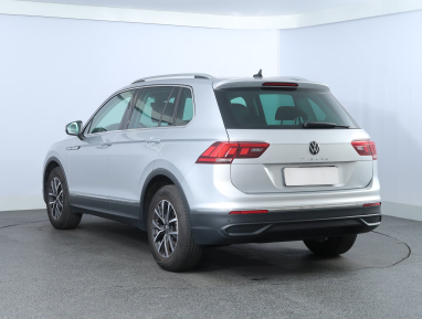 Volkswagen Tiguan - 2020