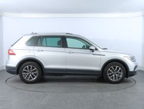 Volkswagen Tiguan - 2020