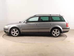 Volkswagen Passat - 2003