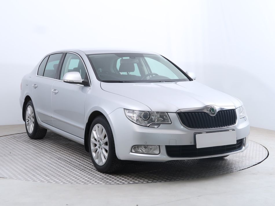 Skoda Superb - 2012