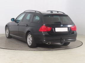 BMW 3 - 2010
