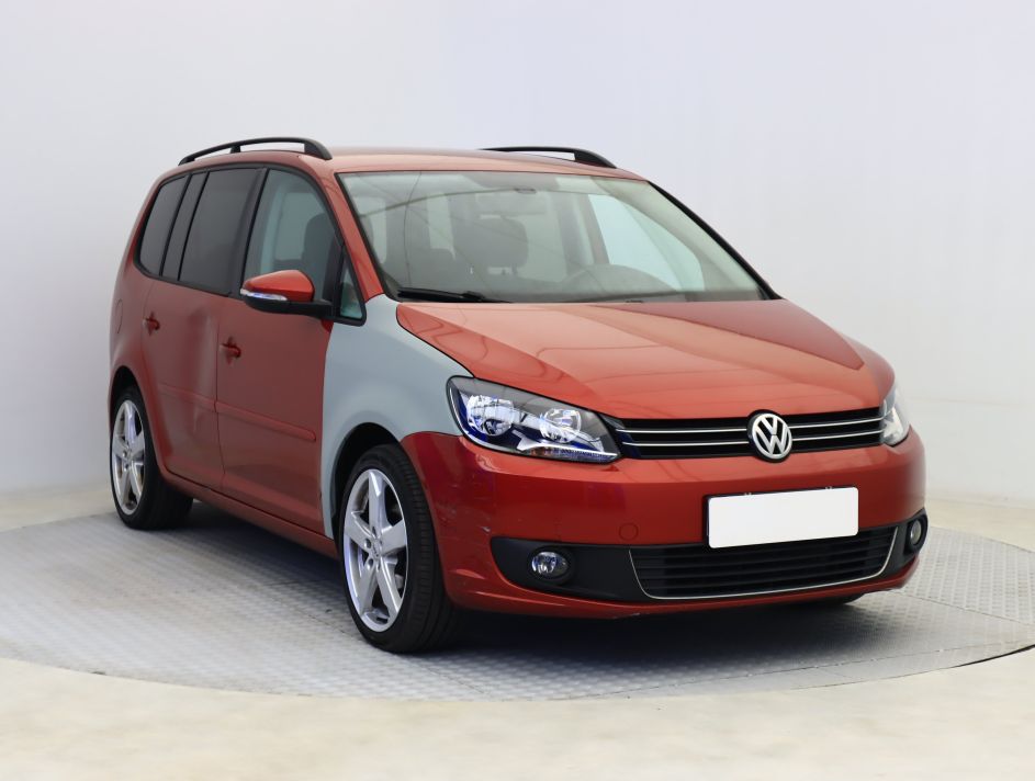 Volkswagen Touran - 2012
