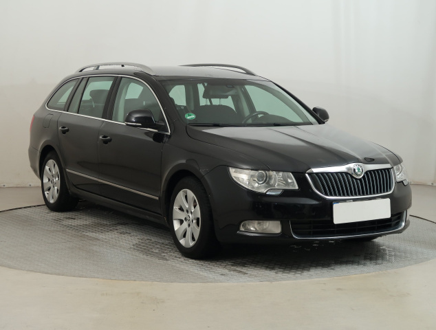 Škoda Superb 2011