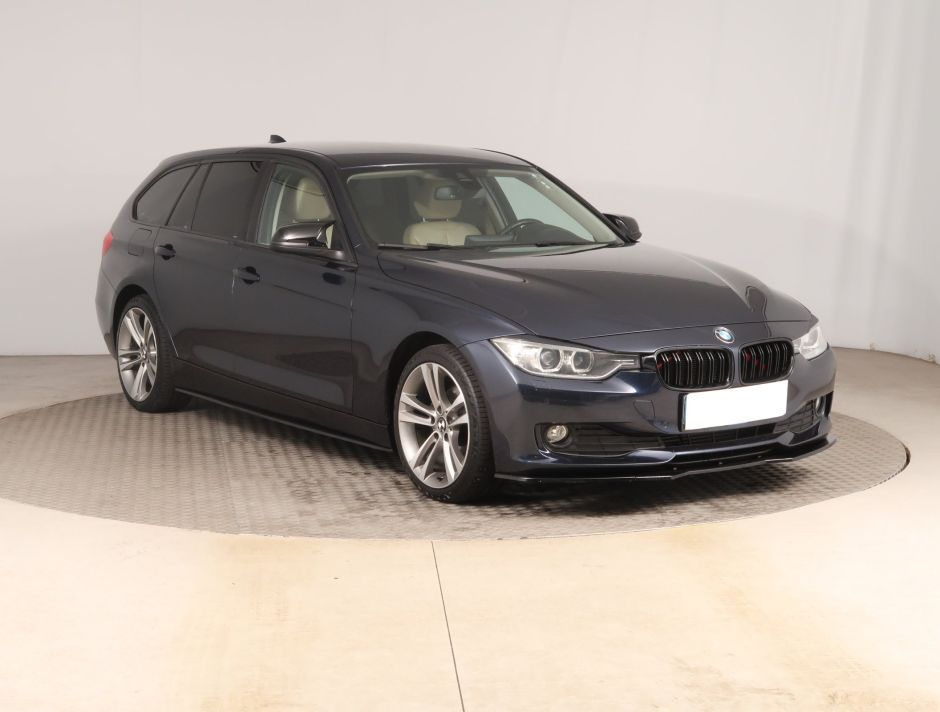 BMW 3 - 2013