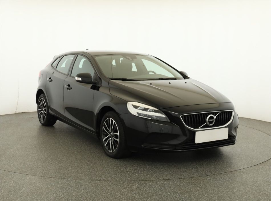 Volvo V40 - 2018