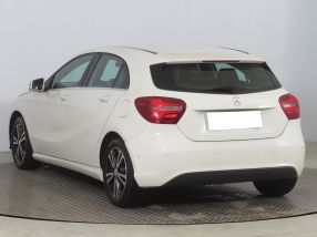 Mercedes-Benz A - 2015