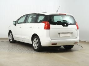 Peugeot 5008 - 2014