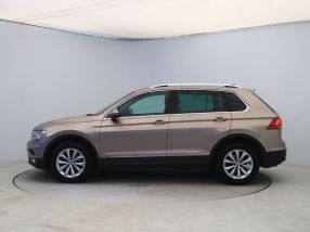 Volkswagen Tiguan - 2019