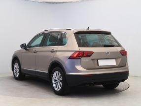 Volkswagen Tiguan - 2019