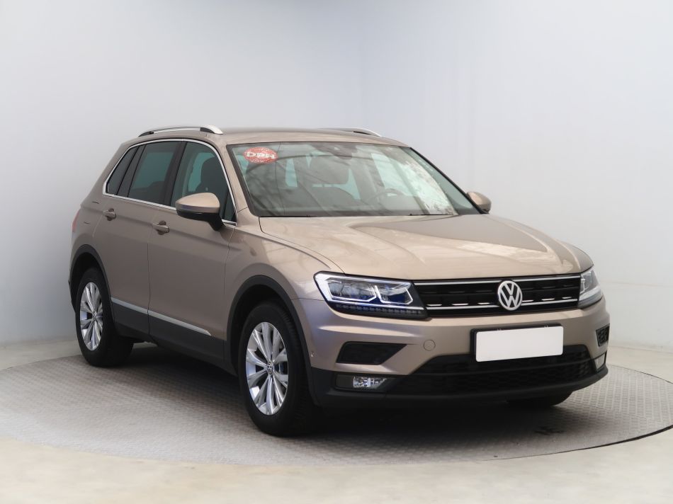 Volkswagen Tiguan - 2019