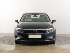 Volkswagen Passat - 2021
