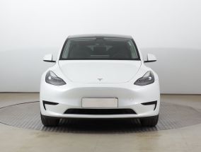 Tesla Model Y - 2023