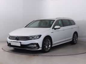 Volkswagen Passat - 2022