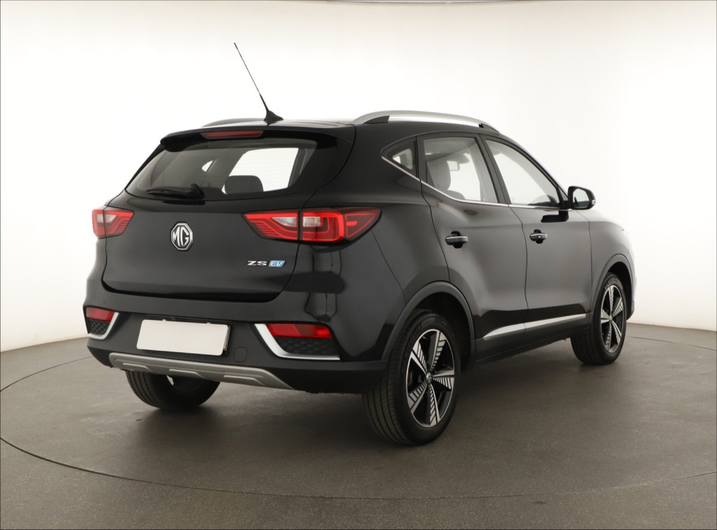 MG ZS SUV