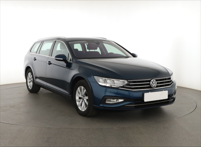 Volkswagen Passat 2021