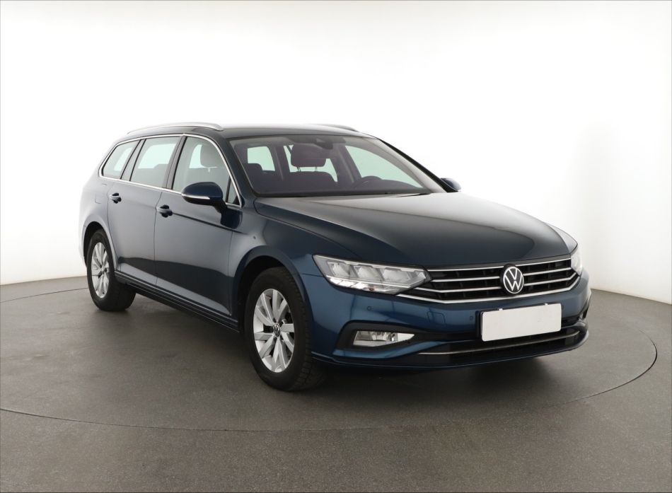 Volkswagen Passat - 2021