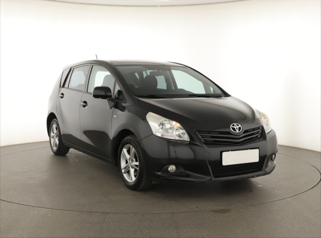 Toyota Verso 2012