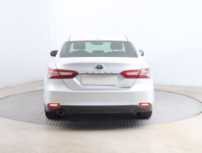 Toyota Camry - 2020