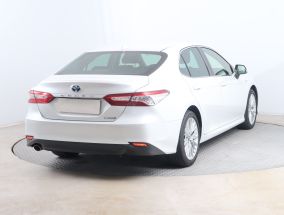 Toyota Camry - 2020